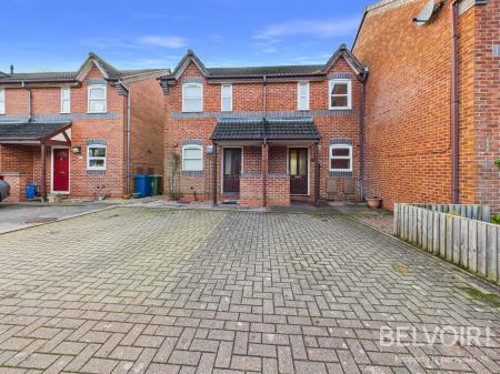 Chestnut Grove, Stone, ST15