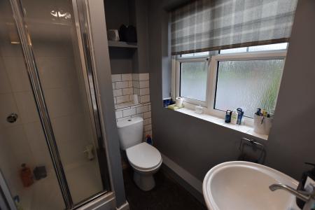 3 bedroom Semi-detached house to let in Gibson Close, Stafford, ST16