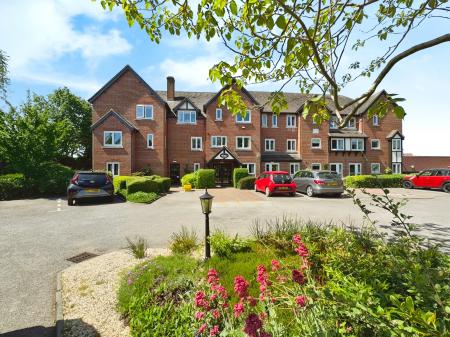 Swan Court, Banbury Rd, Stratford-upon-Avon, CV37