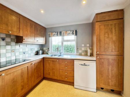 2 bedroom Park home for sale in Hunt Hall Lane, Welford-on-Avon, CV37
