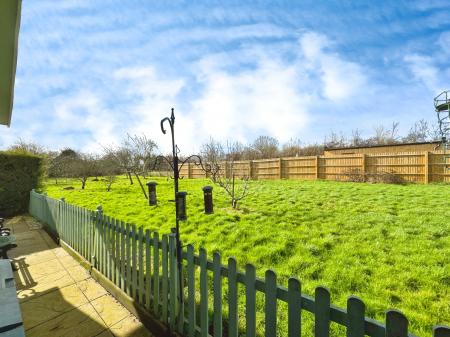 2 bedroom Park home for sale in Hunt Hall Lane, Welford-on-Avon, CV37