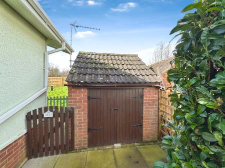 2 bedroom Park home for sale in Hunt Hall Lane, Welford-on-Avon, CV37