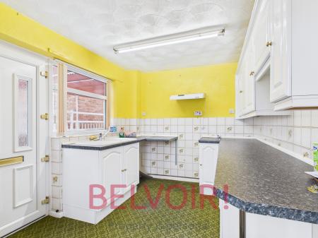 2 bedroom Bungalow for sale in Westmorland Close, Stoke-on-Trent, ST6