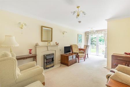 1 bedroom Ground floor flat to let in Mill Street, Wantage, OX12