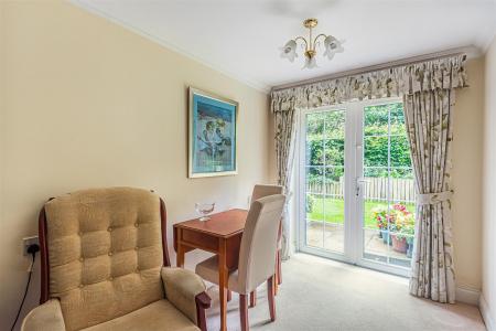 1 bedroom Ground floor flat to let in Mill Street, Wantage, OX12