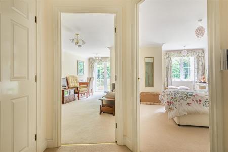 1 bedroom Ground floor flat to let in Mill Street, Wantage, OX12