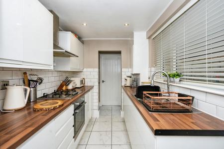 2 bedroom Terraced House for sale in Chapel Street, Haydock, WA11