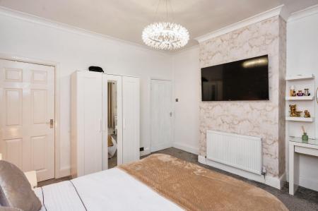 2 bedroom Terraced House for sale in Chapel Street, Haydock, WA11