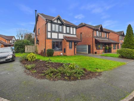 3 bedroom Detached house for sale in Tunbridge Close, Great Sankey, Warrington, WA5