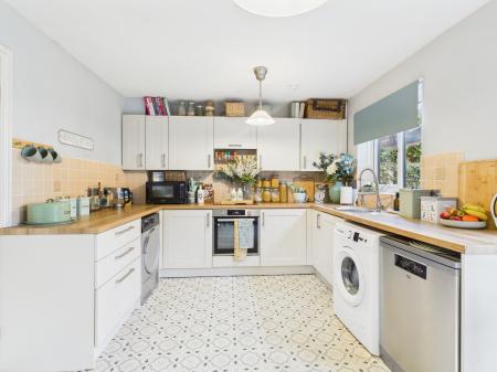 3 bedroom Detached house for sale in Tunbridge Close, Great Sankey, Warrington, WA5