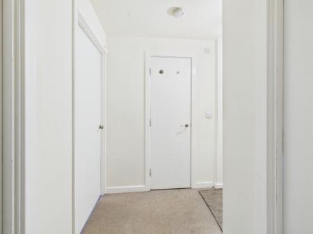 2 bedroom Flat to let in Hamnett Court, Birchwood, Warrington, WA3