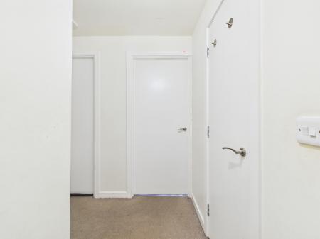 2 bedroom Flat to let in Hamnett Court, Birchwood, Warrington, WA3