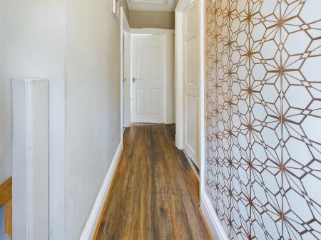 3 bedroom End of terrace house to let in Sandy lane, Orford, Warrington, WA2