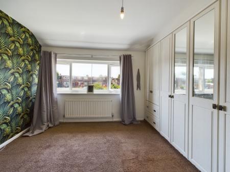3 bedroom End of terrace house to let in Sandy lane, Orford, Warrington, WA2