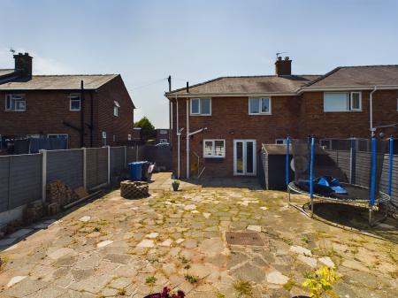 3 bedroom End of terrace house to let in Sandy lane, Orford, Warrington, WA2