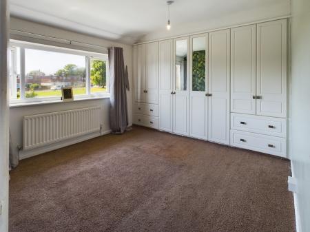 3 bedroom End of terrace house to let in Sandy lane, Orford, Warrington, WA2