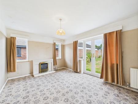 2 bedroom Bungalow for sale in Morlands Avenue, Reading, Reading, RG30