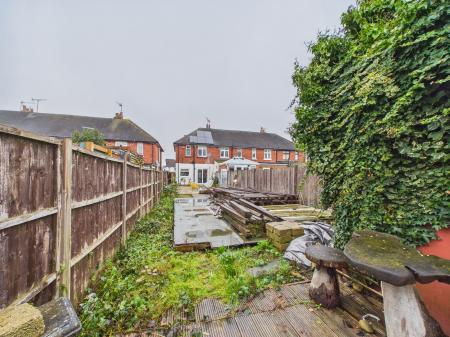 2 bedroom End of terrace house for sale in City Road, Tilehurst, Reading, RG31