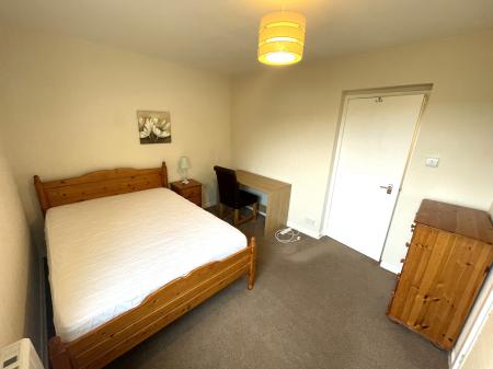 2 bedroom Flat to let in Auchinyell Road, Aberdeen, AB10