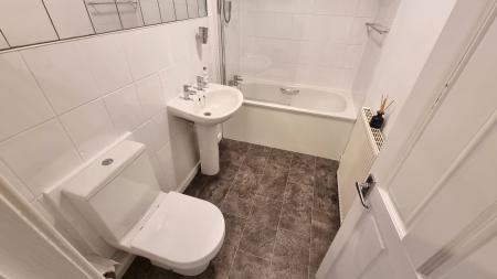 1 bedroom Flat to let in Claremont Place, The West End, Aberdeen, AB10