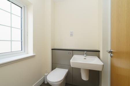 5 bedroom Detached house to let in Friarsfield Walk, Cults, Aberdeen, AB15