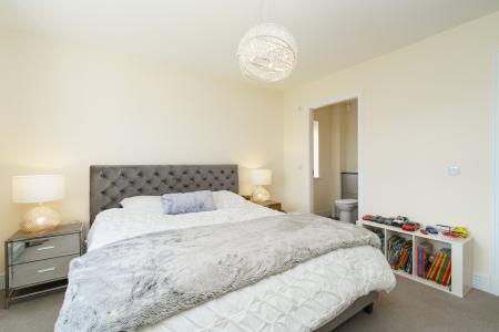 5 bedroom Detached house to let in Friarsfield Walk, Cults, Aberdeen, AB15