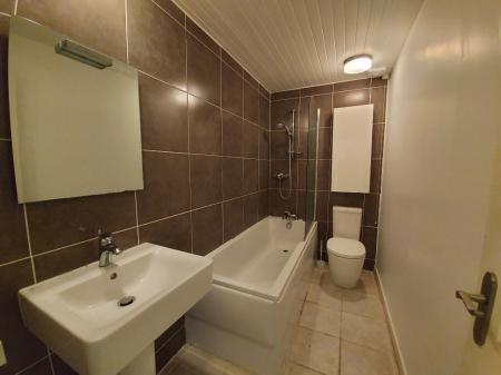 2 bedroom Flat to let in Great Western Road, Mannofield, Aberdeen, AB10