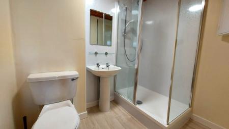 2 bedroom Flat to let in Headland Court, Garthdee, Aberdeen, AB10