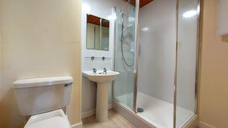 2 bedroom Flat to let in Headland Court, Garthdee, Aberdeen, AB10