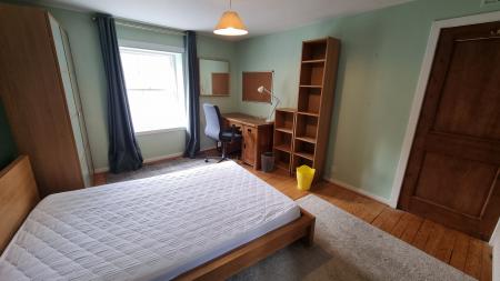 2 bedroom Cottage to let in High Street, Aberdeen, AB24