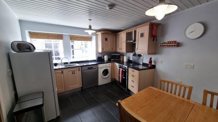 2 bedroom Cottage to let in High Street, Aberdeen, AB24