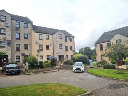 2 bedroom Flat to let in Hutcheon Low Place, Danestone, Aberdeen, AB21