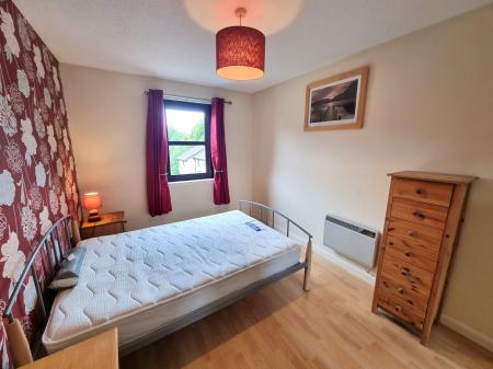 2 bedroom Flat to let in Hutcheon Low Place, Danestone, Aberdeen, AB21