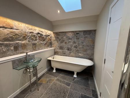 4 bedroom Bungalow to let in Midmar, Inverurie, AB51