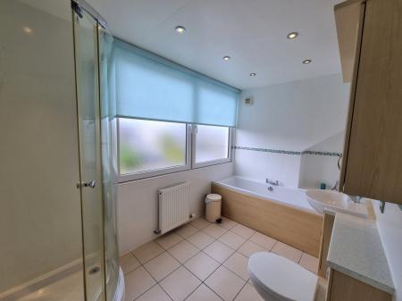 4 bedroom Semi-detached house to let in Pinewood Place, Airyhall, Aberdeen, AB15