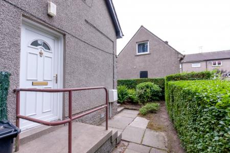 2 bedroom Flat to let in Polo Gardens, Stoneywood, AB21