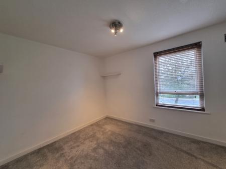 2 bedroom Flat to let in Provost Fraser Drive, Northfield, Aberdeen, AB16