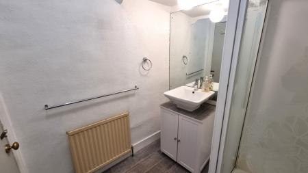 1 bedroom Flat to let in Wallfield Crescent, Rosemount, Aberdeen, AB25