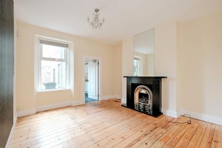 3 bedroom Flat for sale in 102 Leslie Terrace, Kittybrewster, Aberdeen, AB25