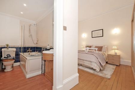 2 bedroom Flat for sale in 16 Belvidere Crescent, Rosemount, Aberdeen, AB25