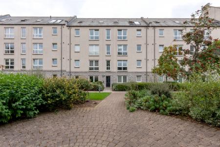 2 bedroom Flat for sale in 19 Dee Village, The City Centre, Aberdeen, AB11