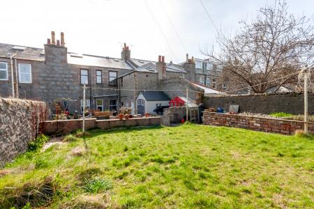 3 bedroom Flat for sale in 21 Leslie Road, Hilton, Aberdeen, AB24