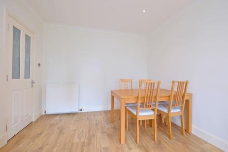 2 bedroom Flat for sale in 220 Oldcroft Place, Cornhill, Aberdeen, AB16