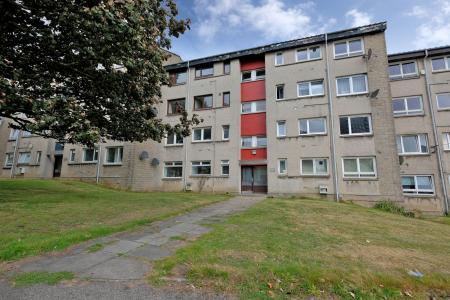 2 bedroom Flat for sale in 220 Oldcroft Place, Cornhill, Aberdeen, AB16