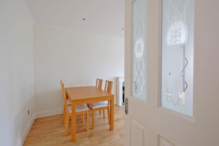 2 bedroom Flat for sale in 220 Oldcroft Place, Cornhill, Aberdeen, AB16