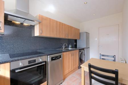 2 bedroom Flat for sale in 220 Oldcroft Place, Cornhill, Aberdeen, AB16