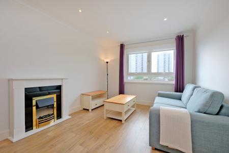 2 bedroom Flat for sale in 220 Oldcroft Place, Cornhill, Aberdeen, AB16