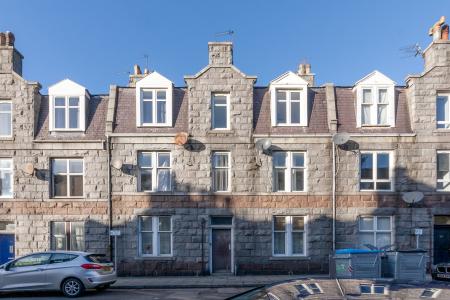 2 bedroom Flat for sale in 26 Wallfield Place, Rosemount, Aberdeen, AB25
