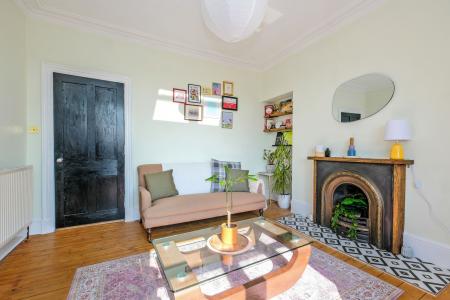 1 bedroom Flat for sale in 274 Hardgate, The City Centre, Aberdeen, AB10