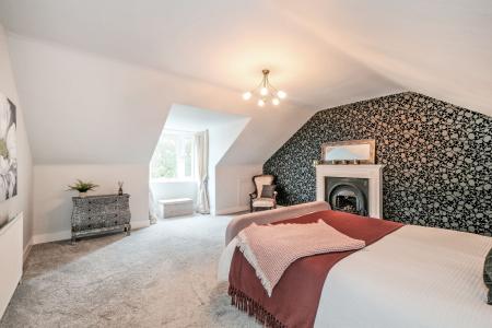 3 bedroom Flat for sale in 28 Grosvenor Place, Rosemount, Aberdeen, AB25